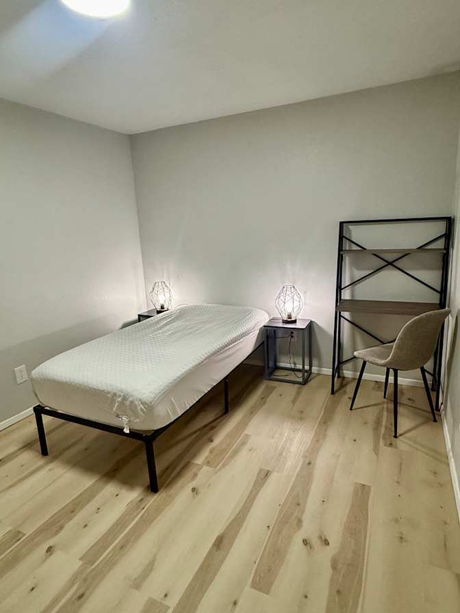 Lisa's room