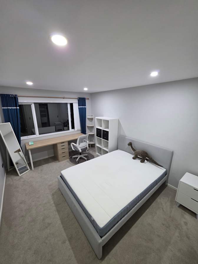SUN HO JUN's room