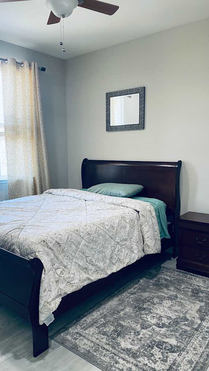 Ron's room