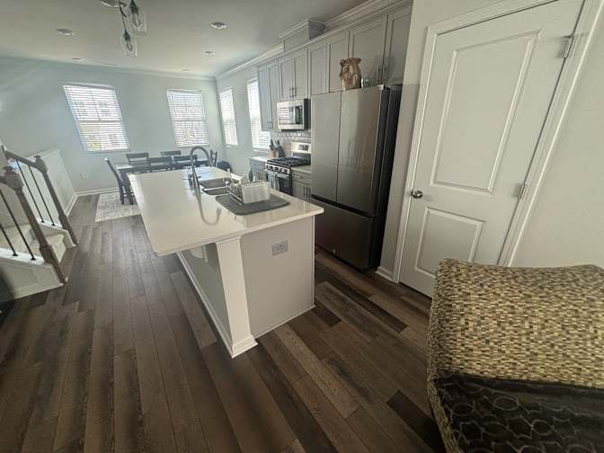 Alcove Rooms's room