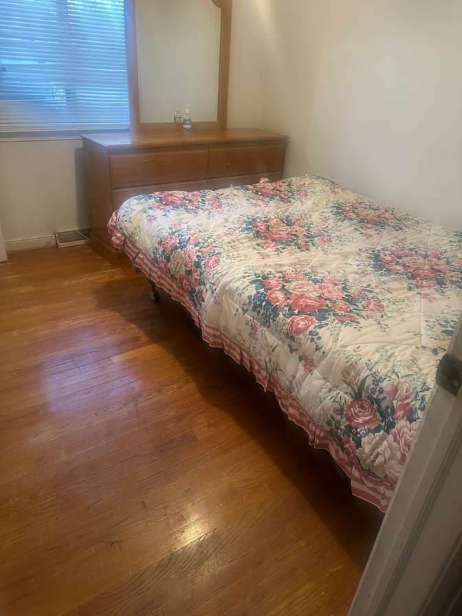 Jakline Gabrial's room