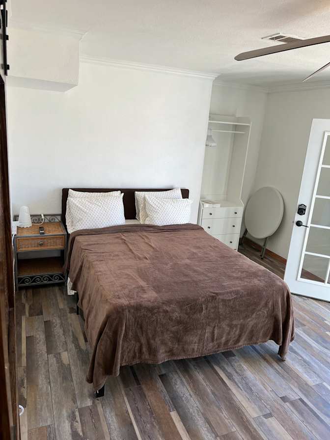 Sez's room