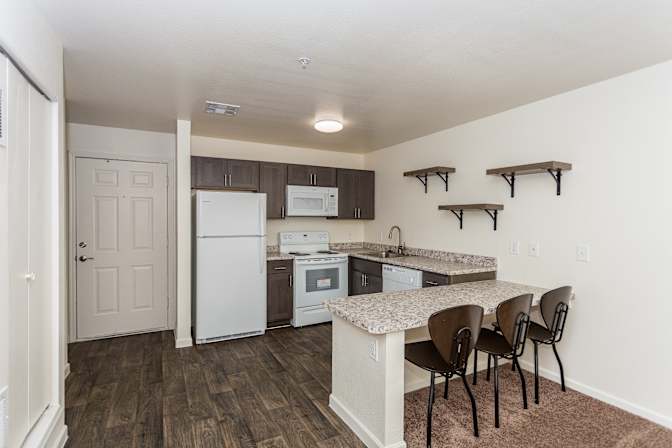Highland Village Apartments's room