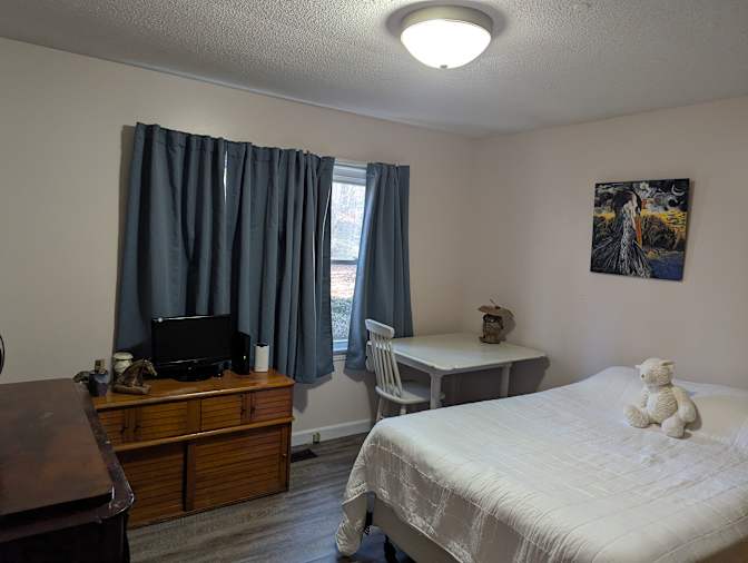 Stephanie's room
