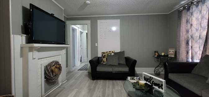 GBU Holdings Group's room