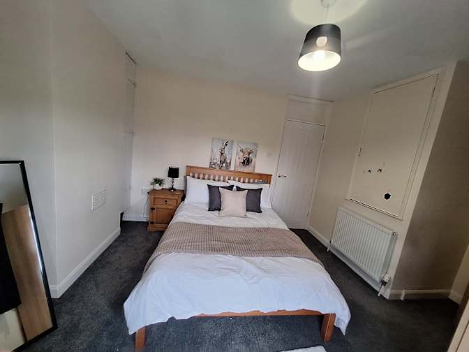 Vicky's room