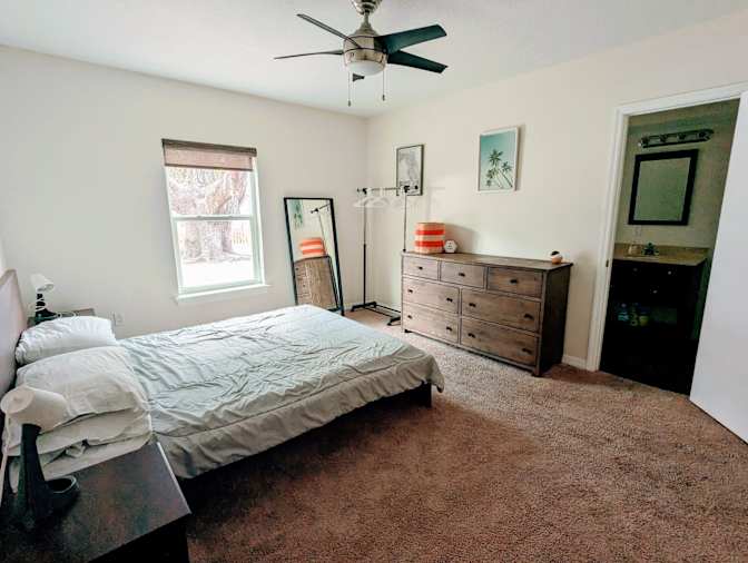 PadSplit's room