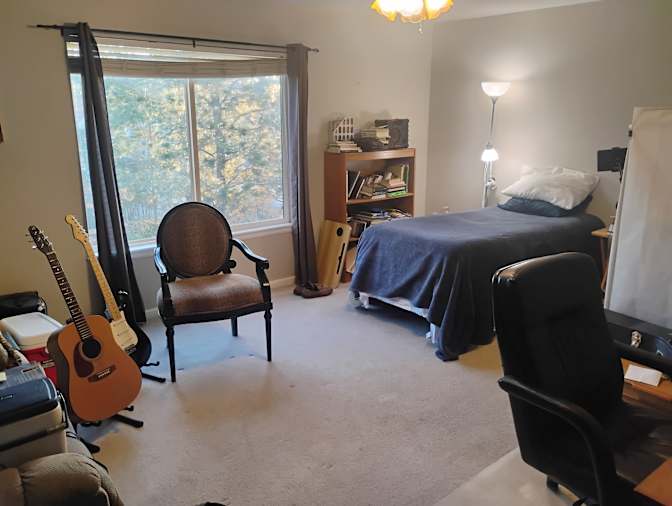 Stephanie's room