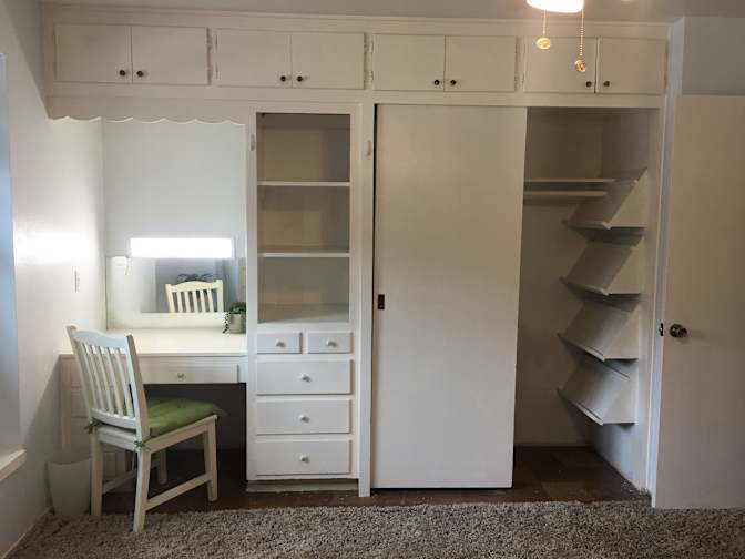 kaycharlotte's room
