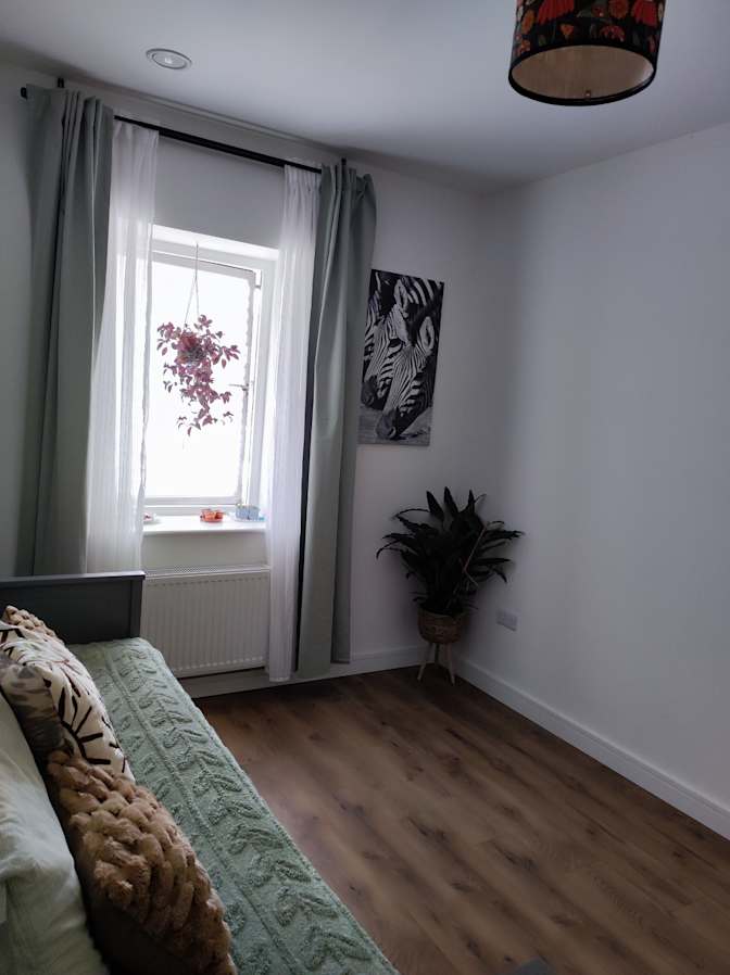 Ele's room