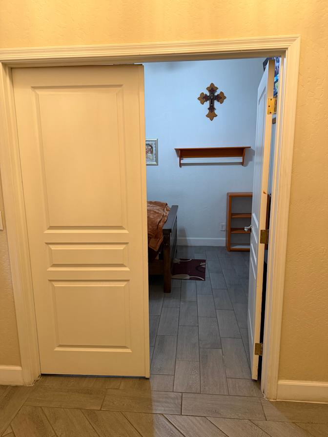 Claude Boone jr's room