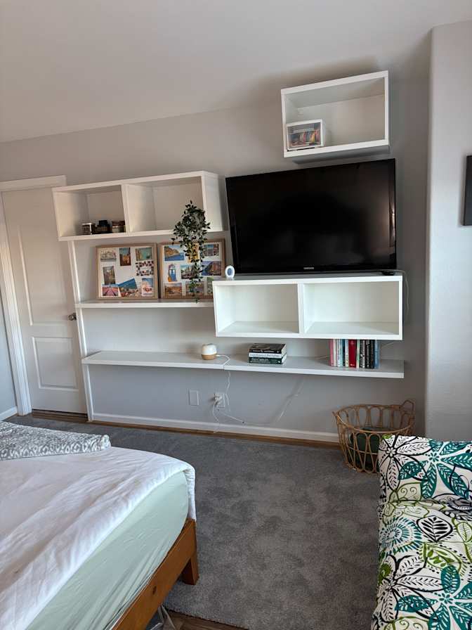 Lisa's room