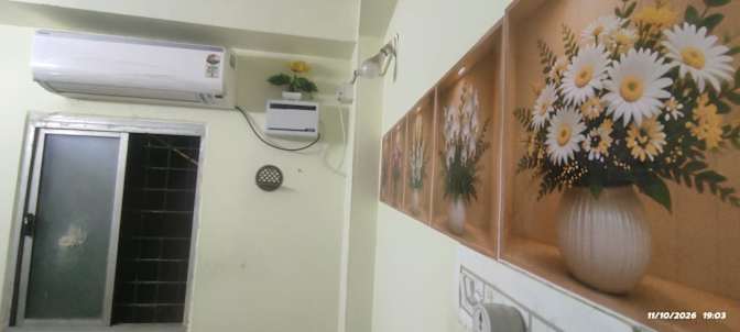 GEORGE's room