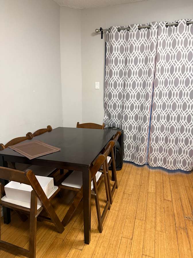 Alexis Zambrano's room