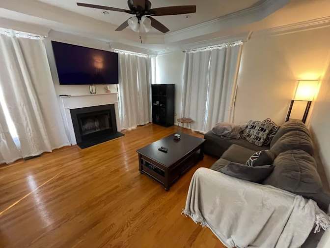 A Delightful Room Rent's room