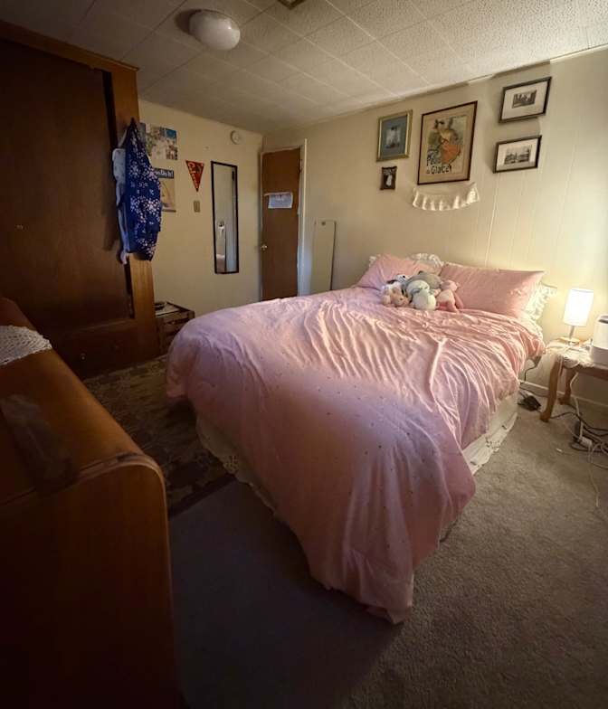 Ana Grace's room