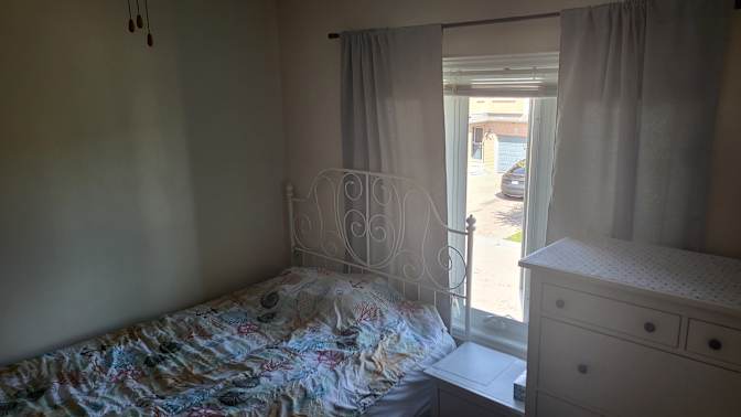 Elle's room