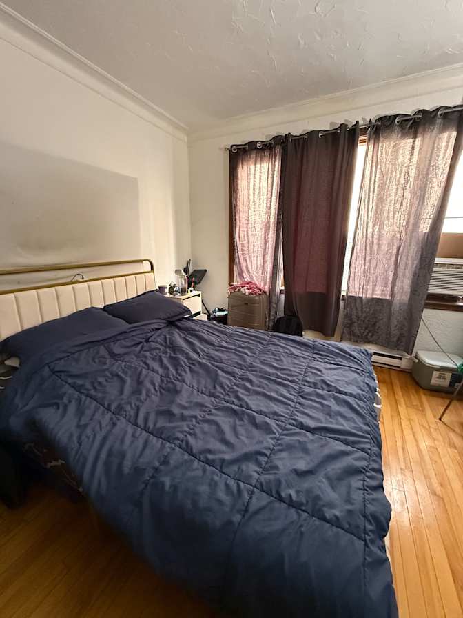 Abood's room