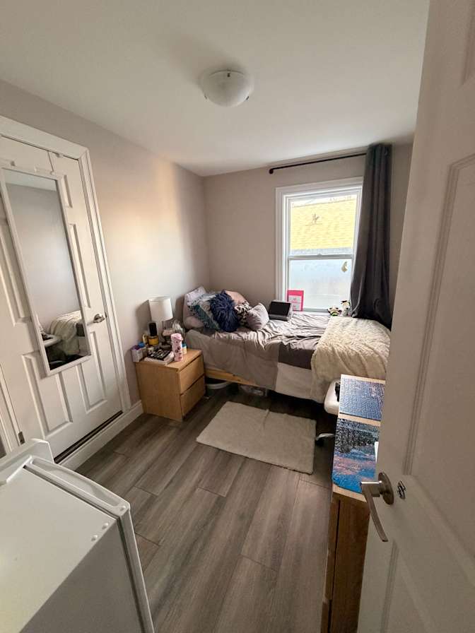 Erika Taves's room