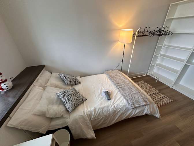 melisa derya's room