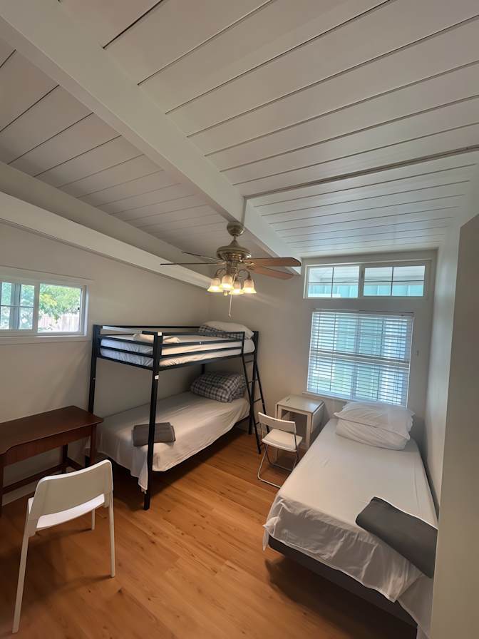 Julia Va's room