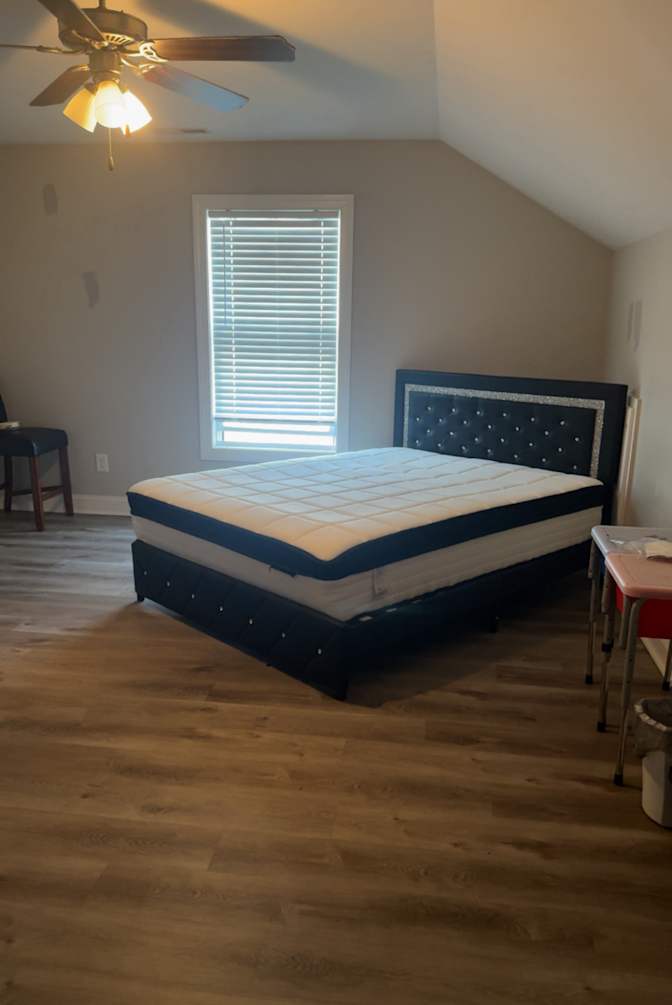 Alicia's room