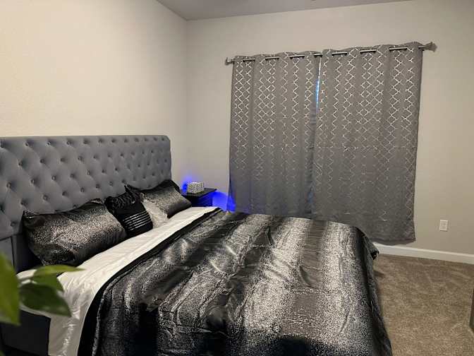 NAGIMU's room