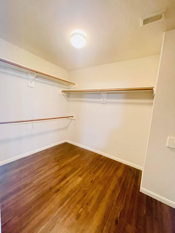 Hannah Nguyen's room