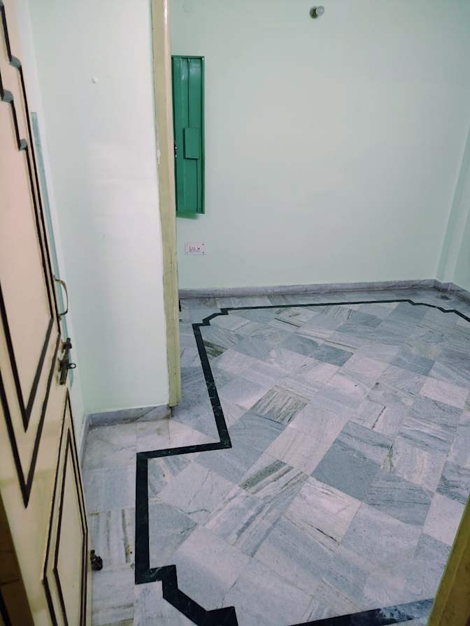 Ayushi's room