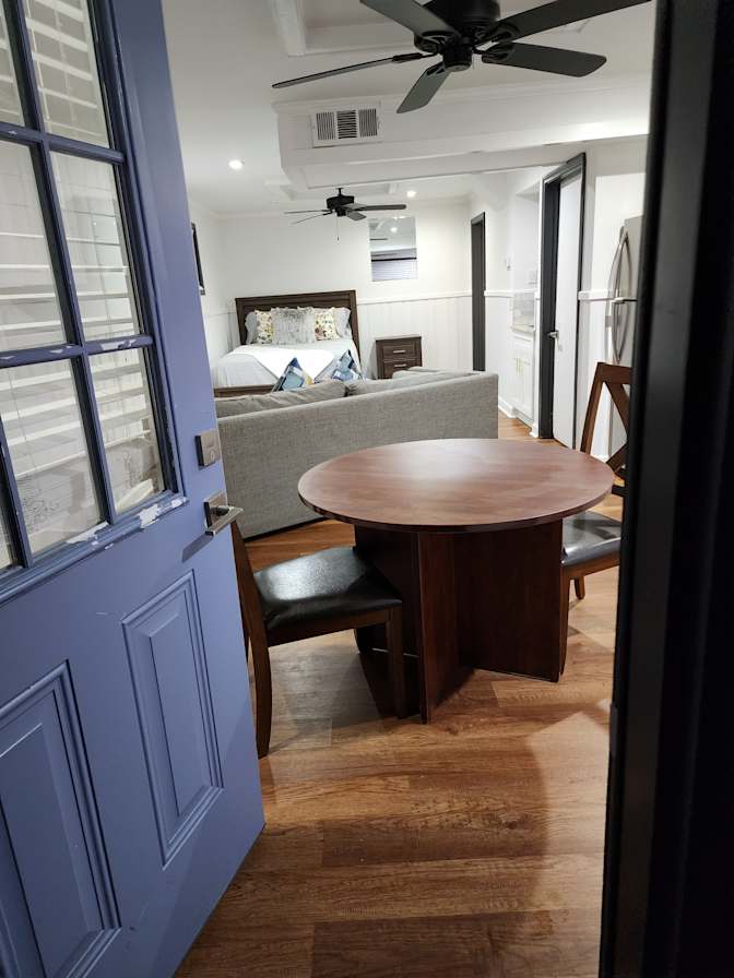 CL&C Property Management and Consulting's room