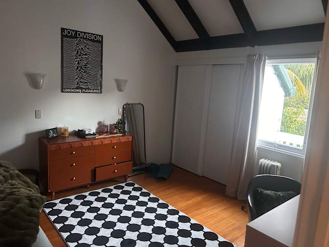 alex's room