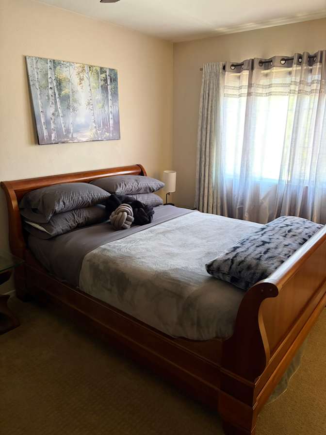 Maureen's room