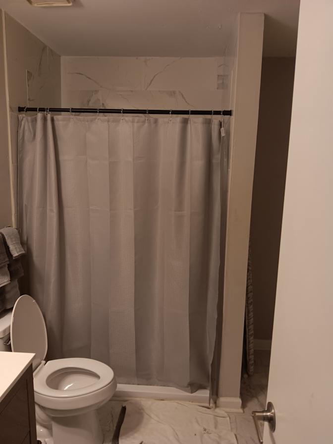 Looking for a Roommate's room