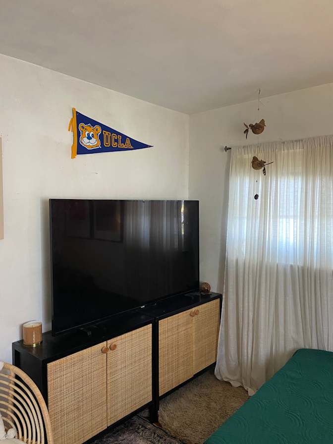 THIEN's room