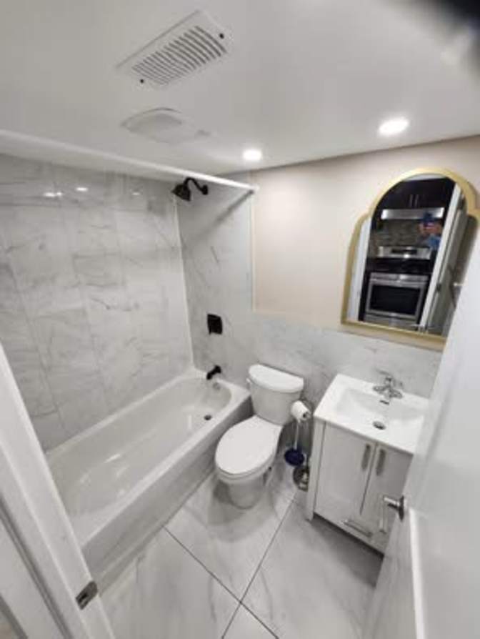 Lady's room