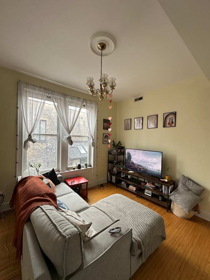 Fredy's room