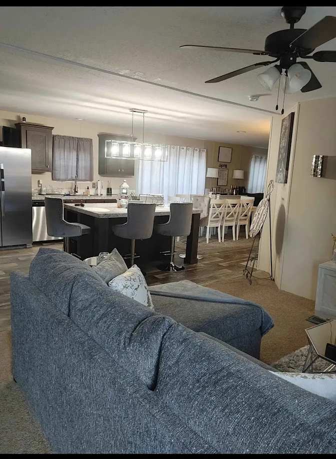 Alcove Rooms's room
