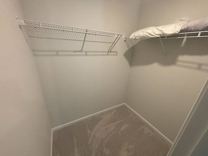 Alcove Rooms's room