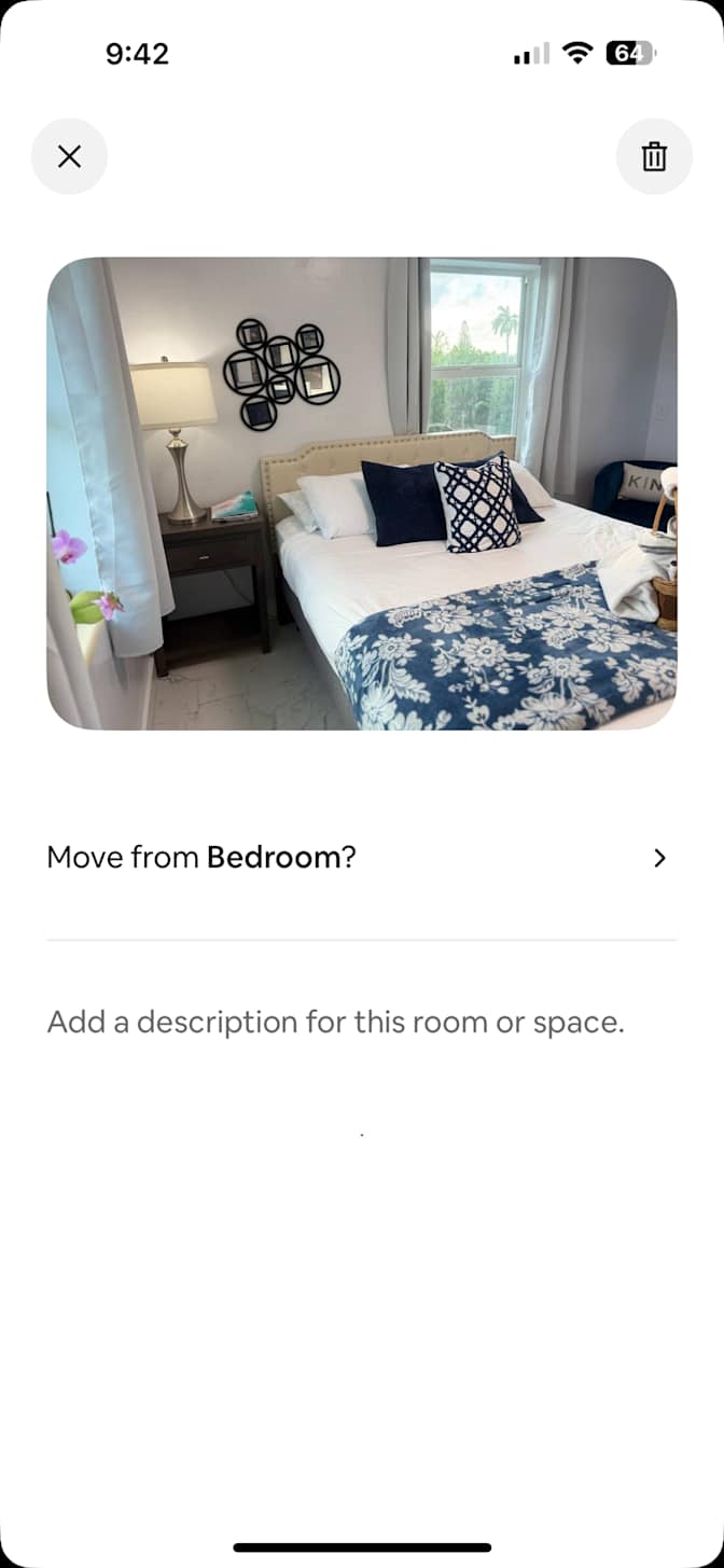 Tre Lisa Aarons's room