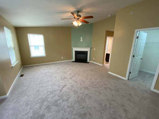 Alcove Rooms's room