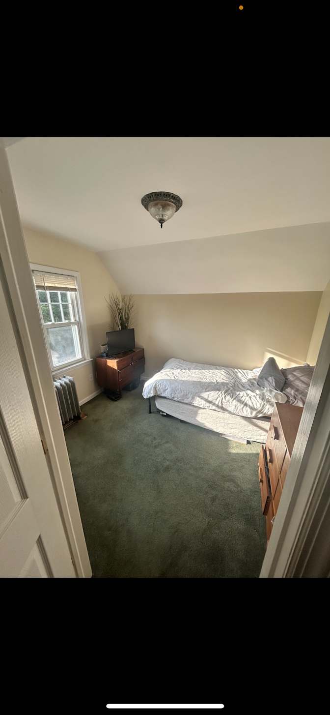 Thomas's room