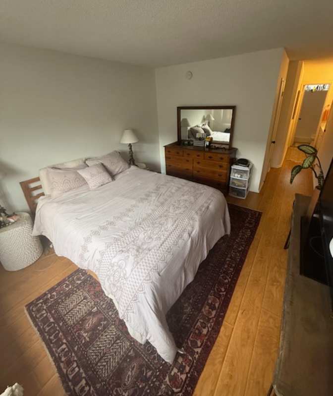 jocelyn's room