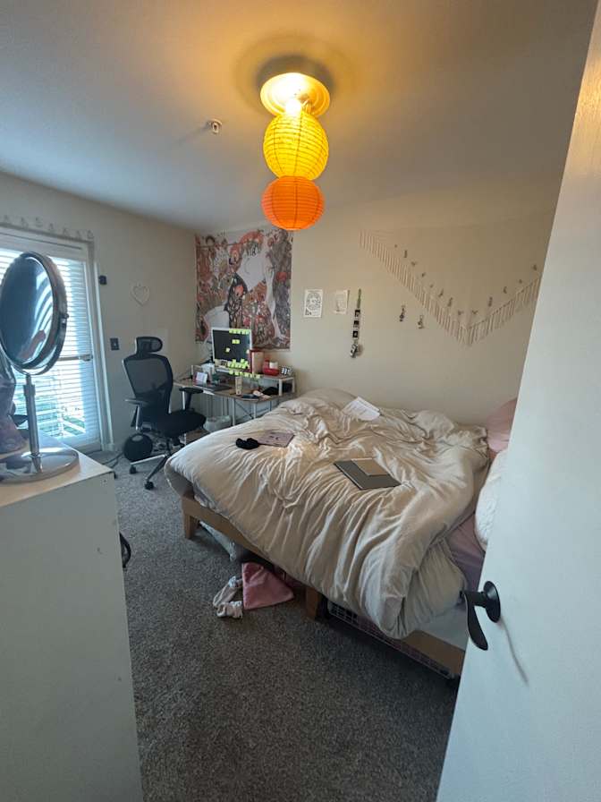 Zoey's room