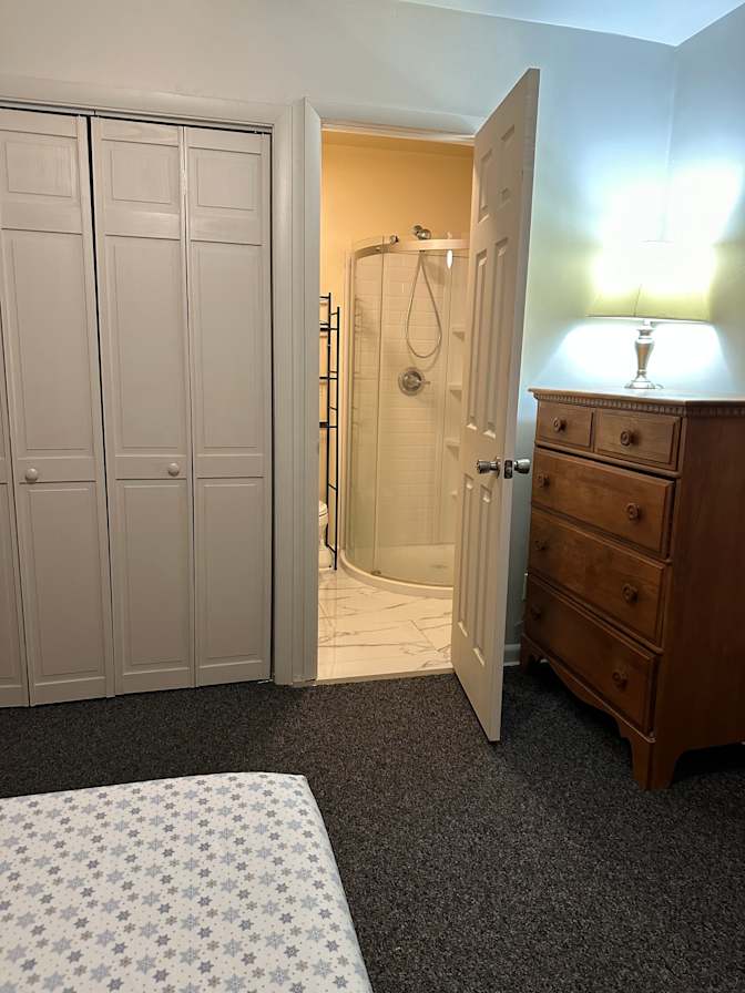 Linh's room