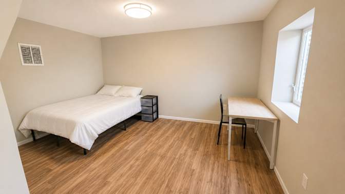 chris's room