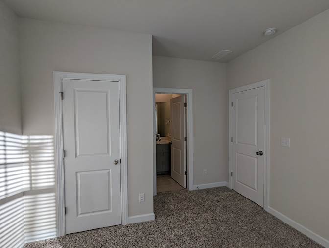 Alcove Rooms's room