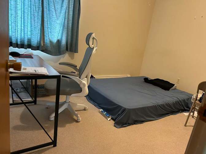 Xinyun's room