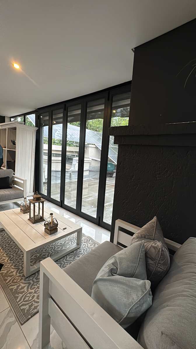 Pieter Roux's room