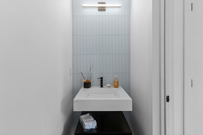 Alexia Economakis's room