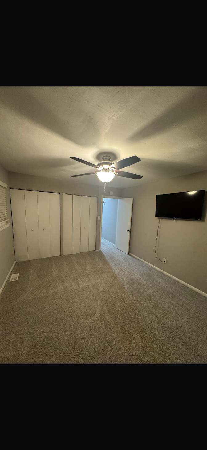 Anthony Yurkovich's room